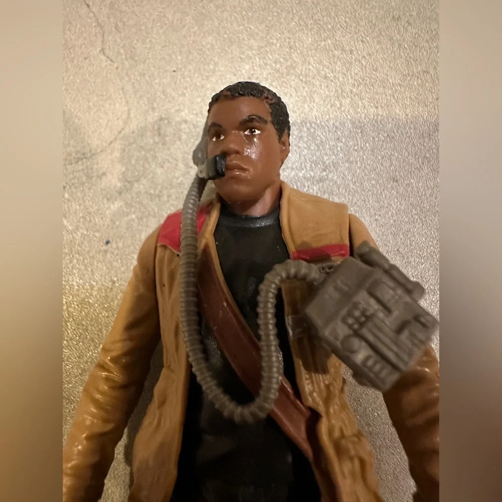 Hasbro Star Wars The Black Series Finn Jakku Action Figure - Picture 3 of 4